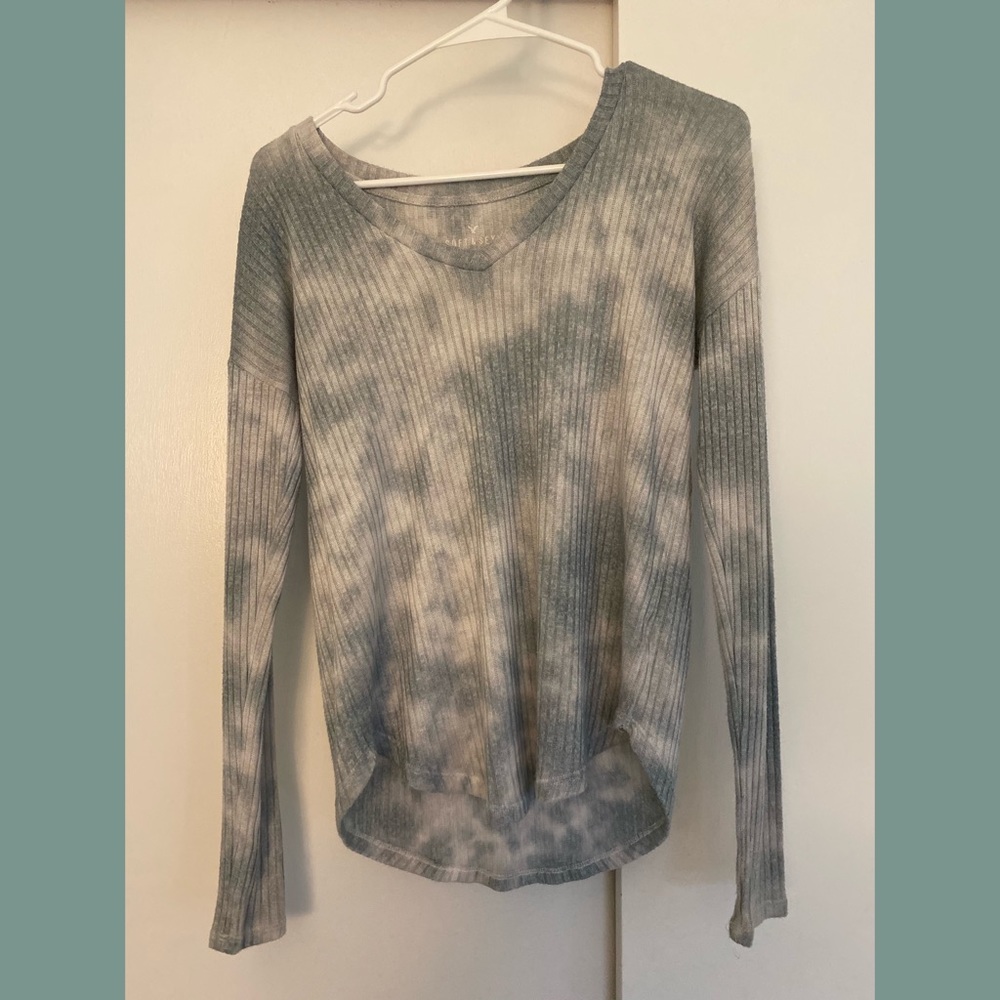 teal and white tie dye wash long sleeve shirt